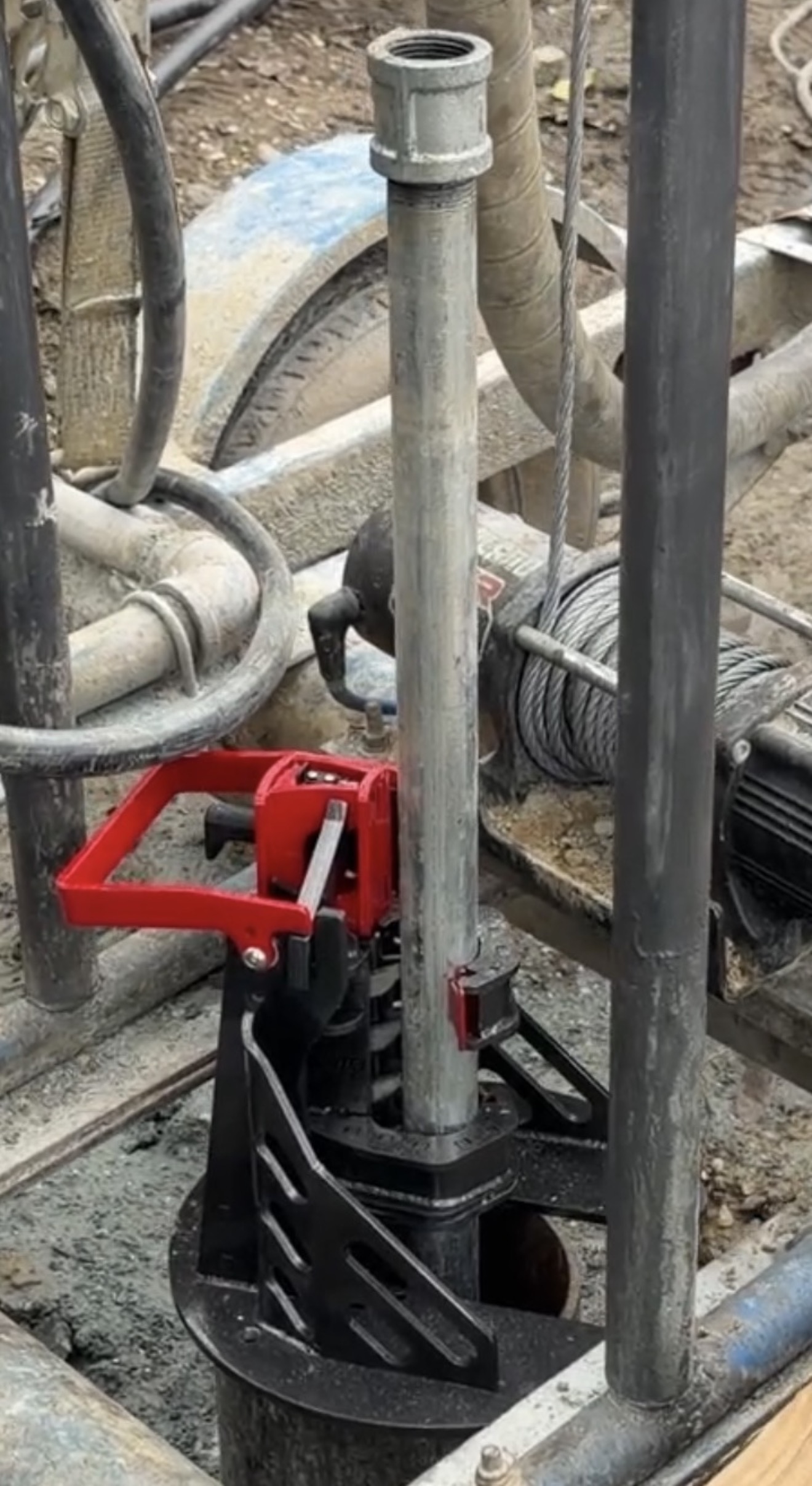 Pipe-Bite holding pipe